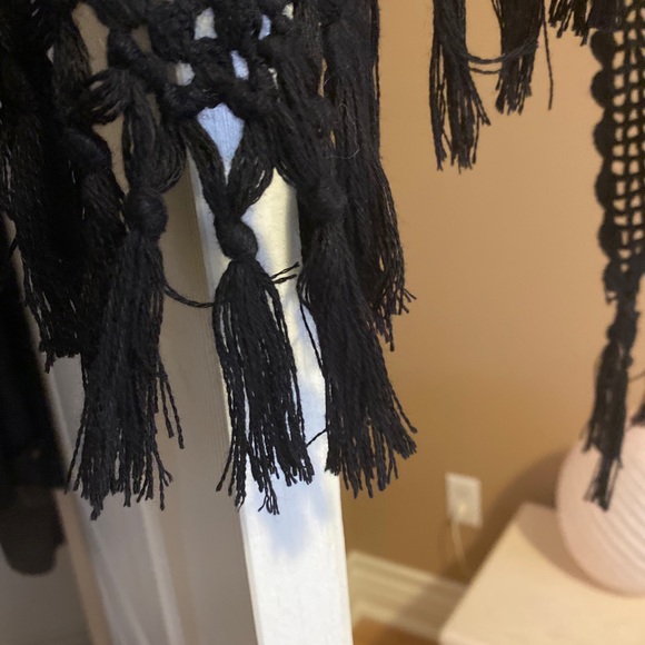 Shawl - Picture 4 of 5